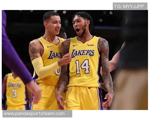 杰伦布朗赛后感慨爵士拼劲十足即便是背靠背也不容小觑